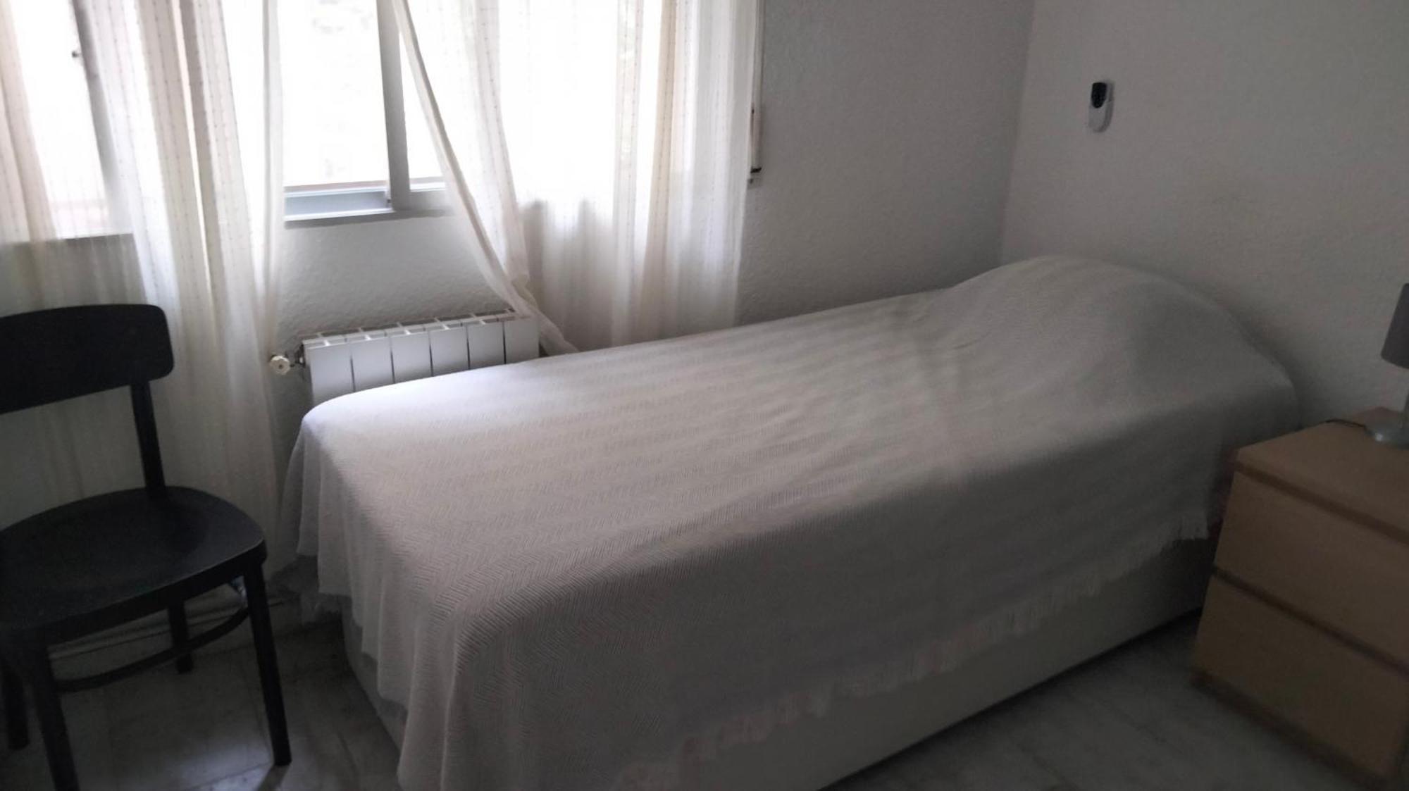 Apartment Beachfront With Sea Views & Private Parking