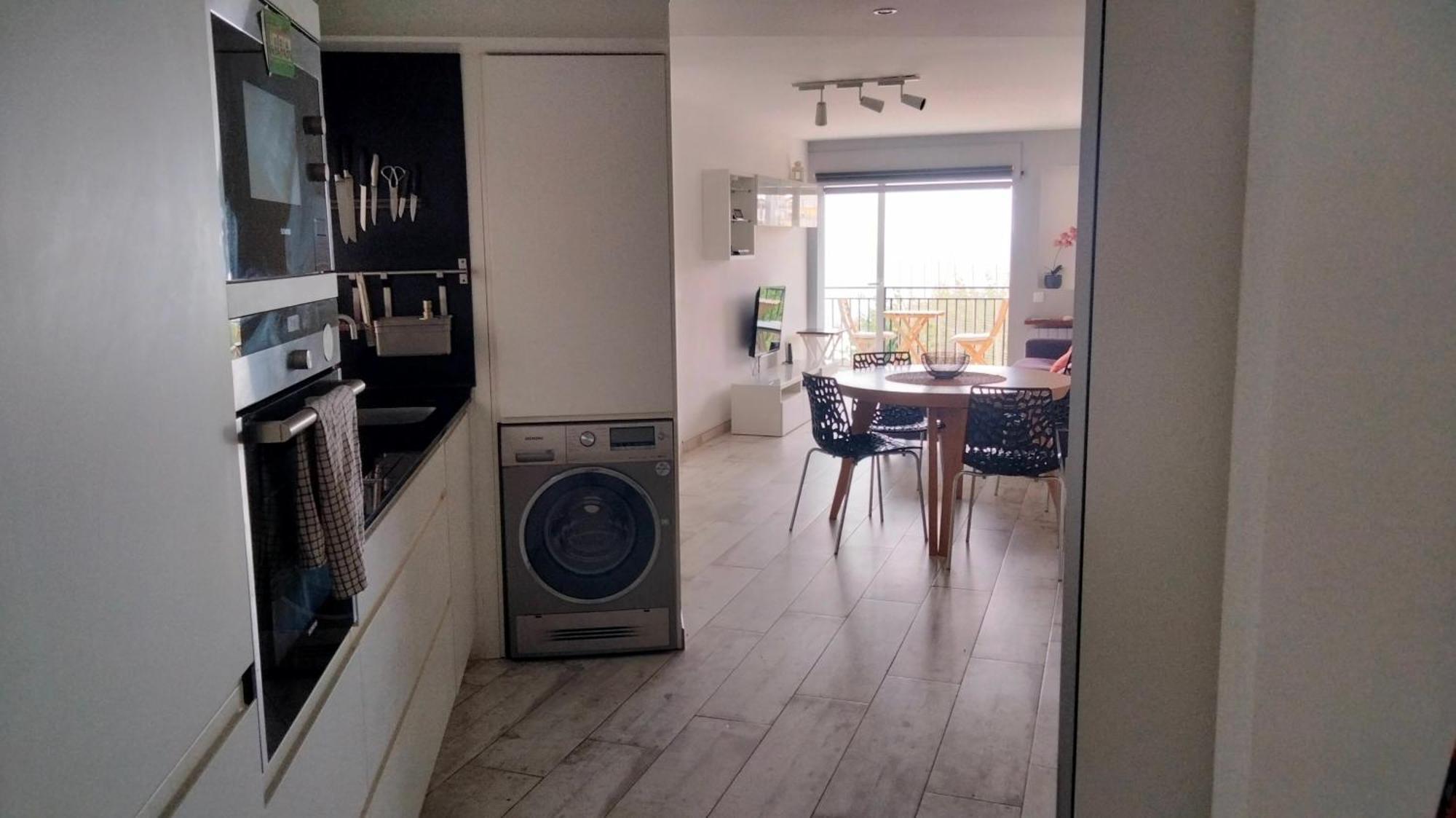 Beachfront With Private Parking Appartement Sant Pol De Mar